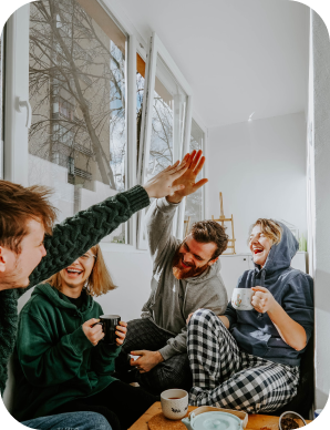 Happy people connecting through Globbi